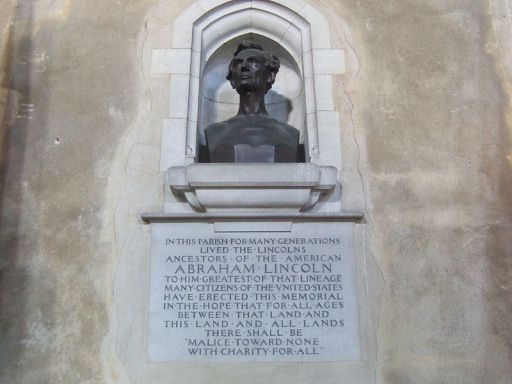 An image of the Abraham Lincoln memorial in St Andrew's Church, Hingham