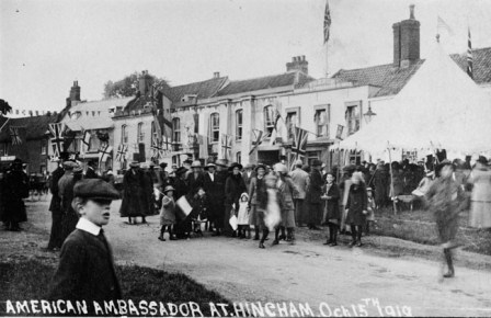 An image of the 1919 visit of an American Ambassador, John Davis, to Hingham to present a bust of Abraham Lincoln to the village